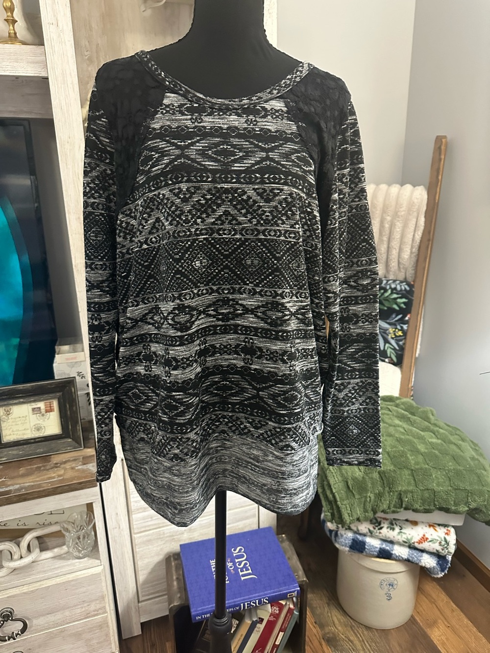 Maurices Black and Gray Fair Isle Crewneck Sweater